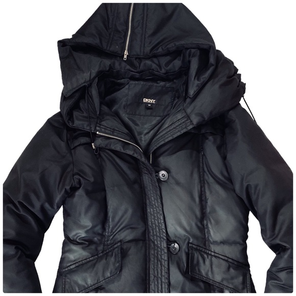 DKNY - Women’s Long Quilted Puffer Coat - Size Medium - Picture 3 of 16